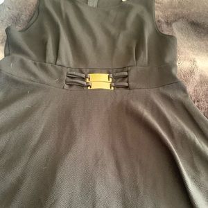 I am selling this black color dress size x large